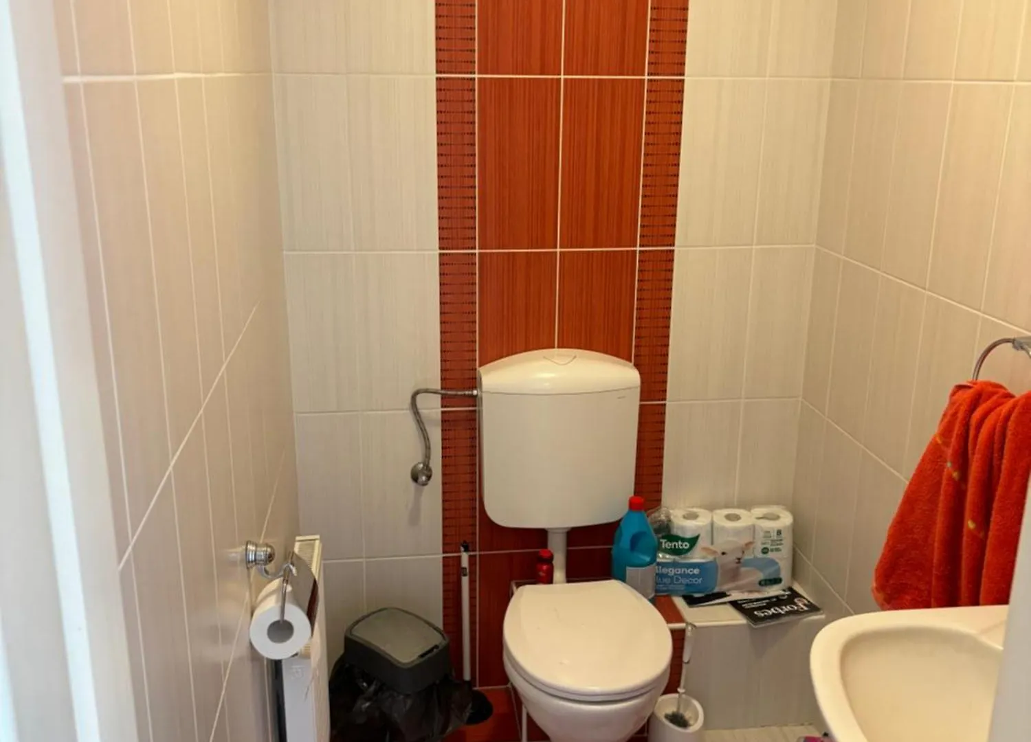 Ujszeru, Jol Felszerelt Lakas A Varos Sziveben, Ingyenes Parkolassal! Debreczyn Apartament